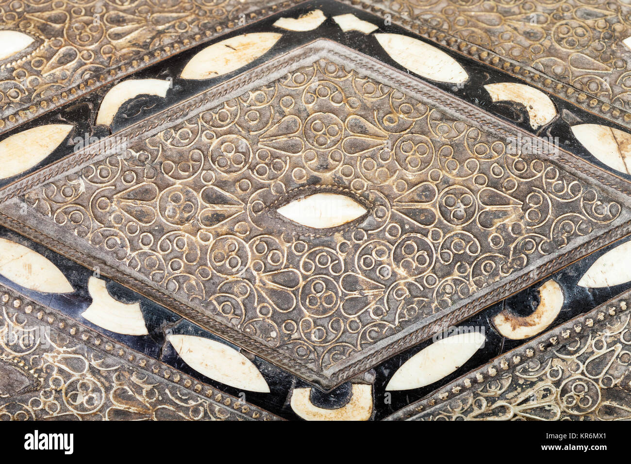 Et de l'ornement de marqueterie sur le couvercle du cercueil en arabe Photo  Stock - Alamy