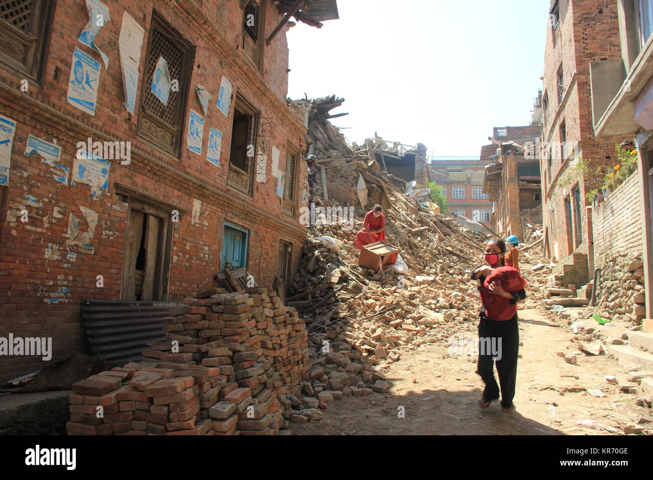 Le Népal quake 3 an plus tard : la plupart des 2 millions de sans-abri temporaire ou encore dans des abris non sécuritaires. Banque D'Images