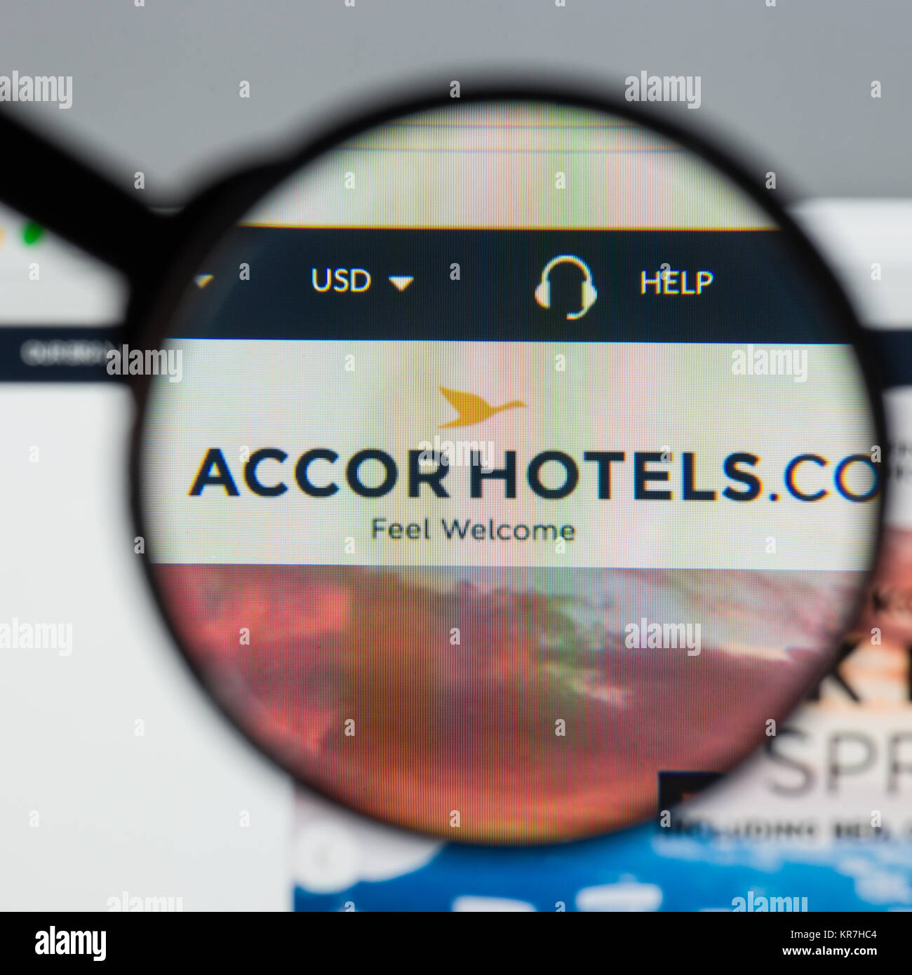 Milan, Italie - 10 août 2017 : Accor accueil du site. C'est une multinationale française hotel group. Logo accor hotels visibles. Banque D'Images