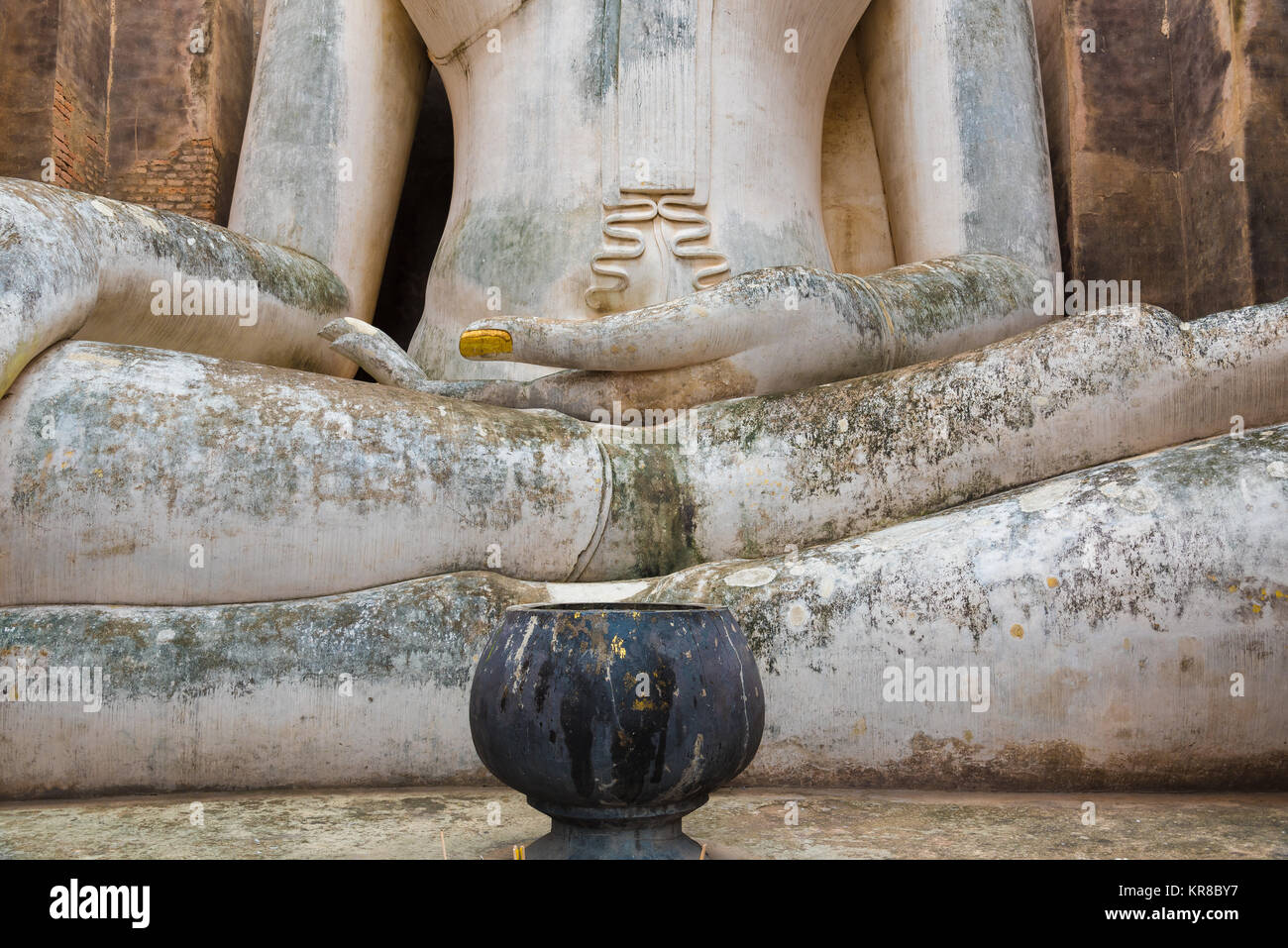 L'image du Bouddha dans le temple Wat Sri Chum au parc historique de Sukhothai, Thaïlande. Banque D'Images