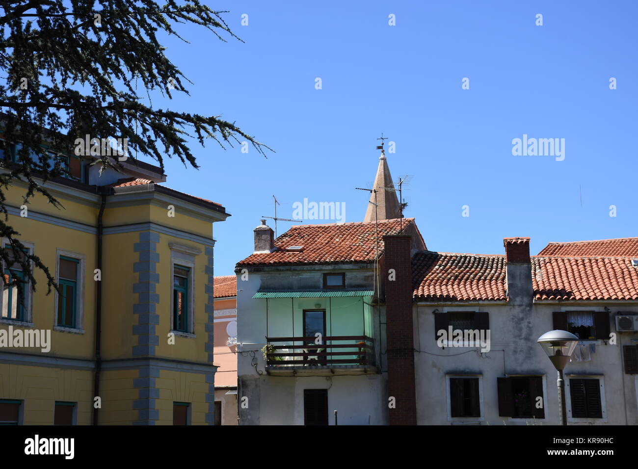 umag,istria,vieille ville,ville,maison,maisons,buanderie,allée Banque D'Images
