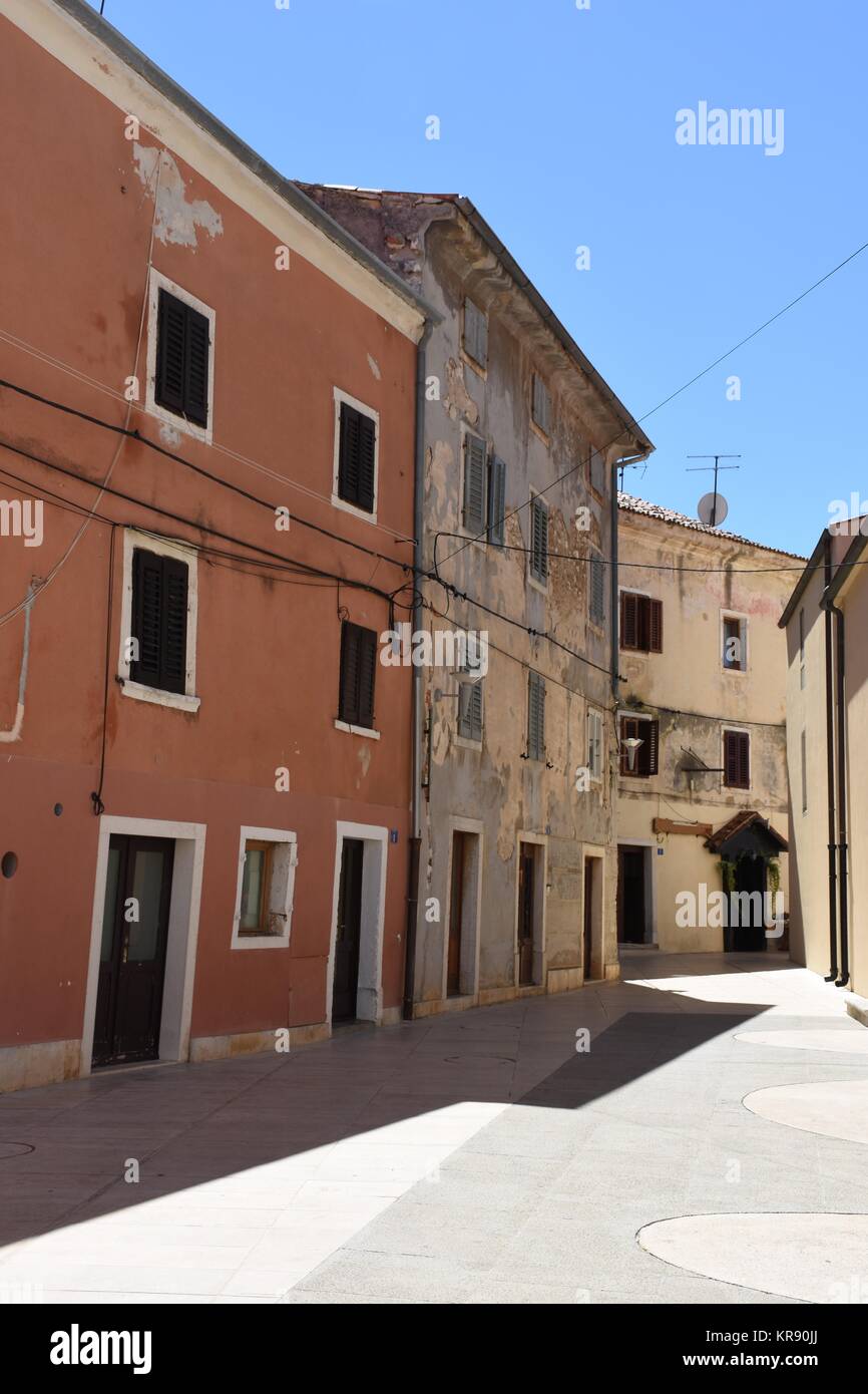 umag,istria,vieille ville,ville,maison,maisons,buanderie,allée Banque D'Images
