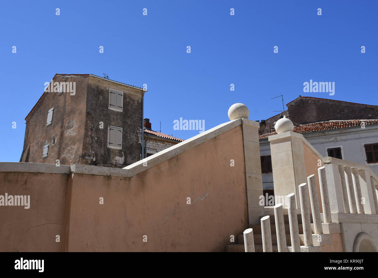 umag,istria,vieille ville,ville,maison,maisons,buanderie,allée Banque D'Images