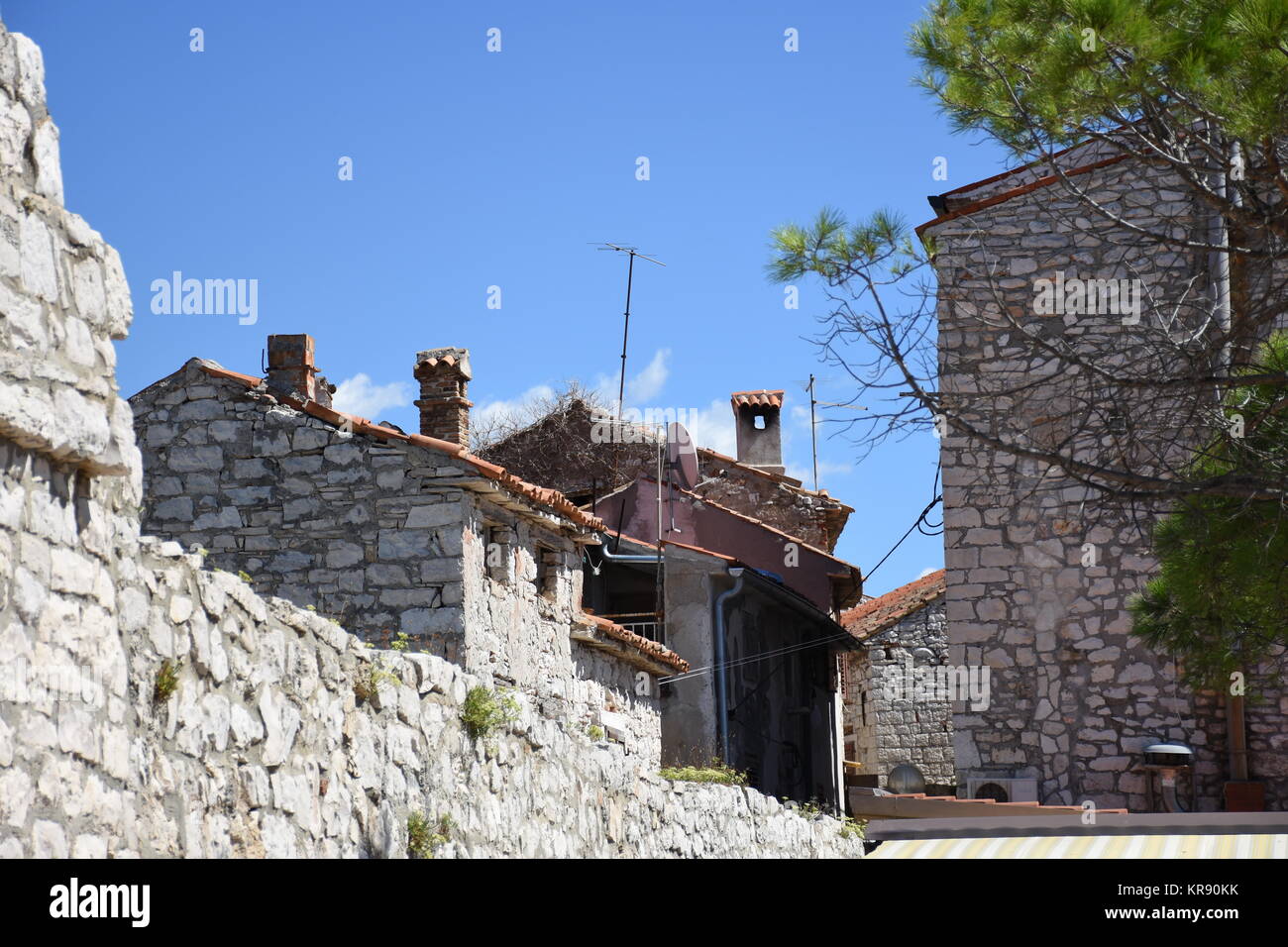 OUMAG,istria,vieille ville,ville,maison,maisons,buanderie,allée Banque D'Images