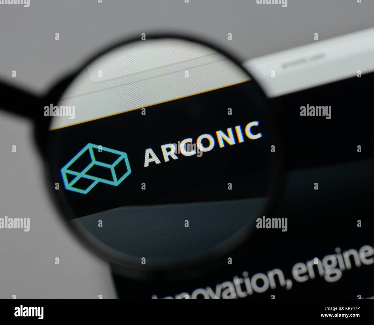Milan, Italie - 10 août 2017 : Arconic logo sur la page d'accueil du site. Banque D'Images