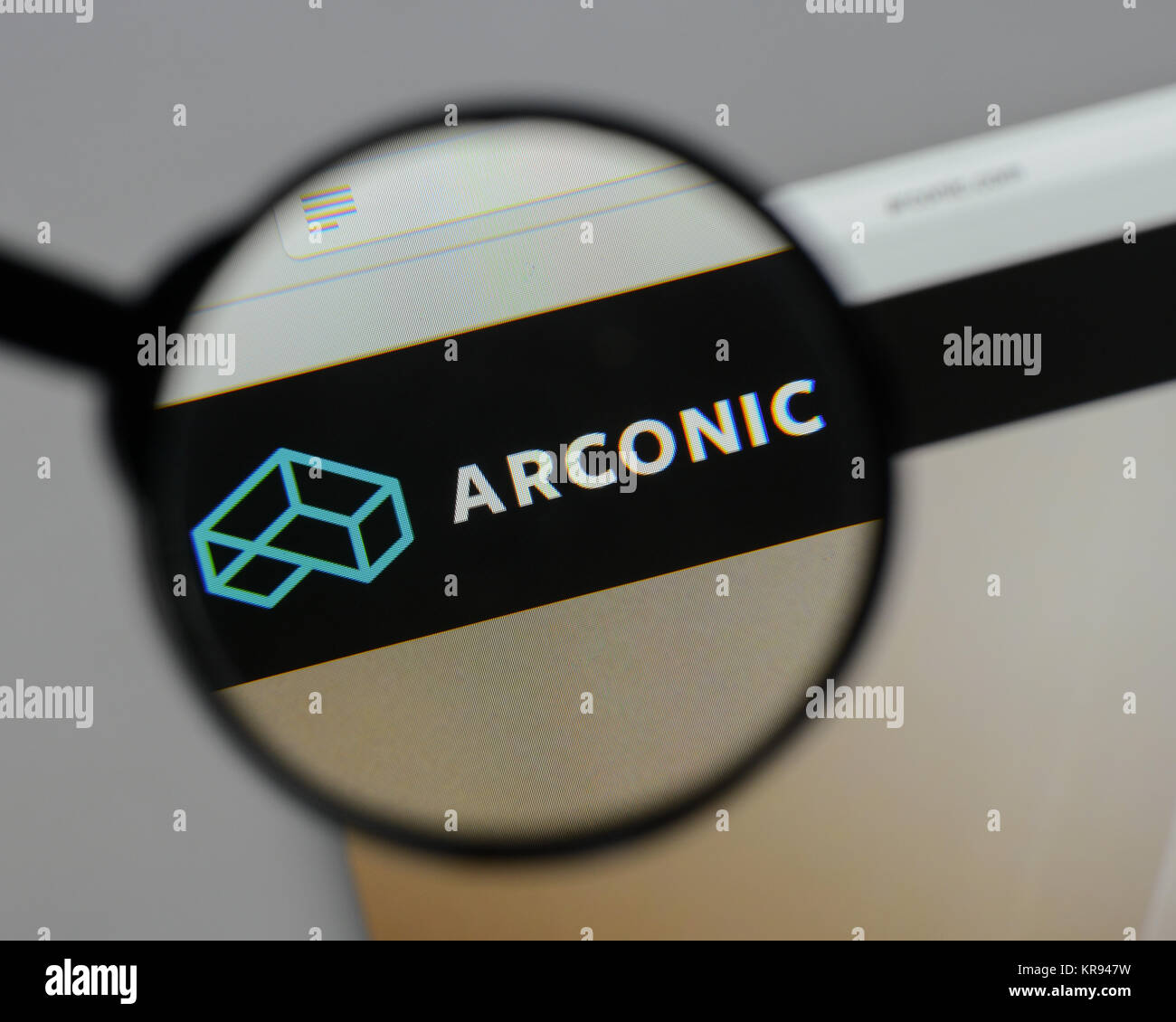 Milan, Italie - 10 août 2017 : Arconic logo sur la page d'accueil du site. Banque D'Images