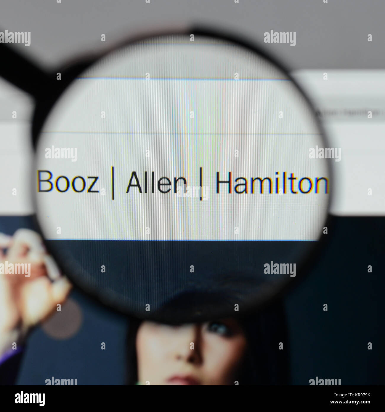 Milan, Italie - 10 août 2017 : Booz Allen Hamilton Holding logo sur la page d'accueil du site. Banque D'Images