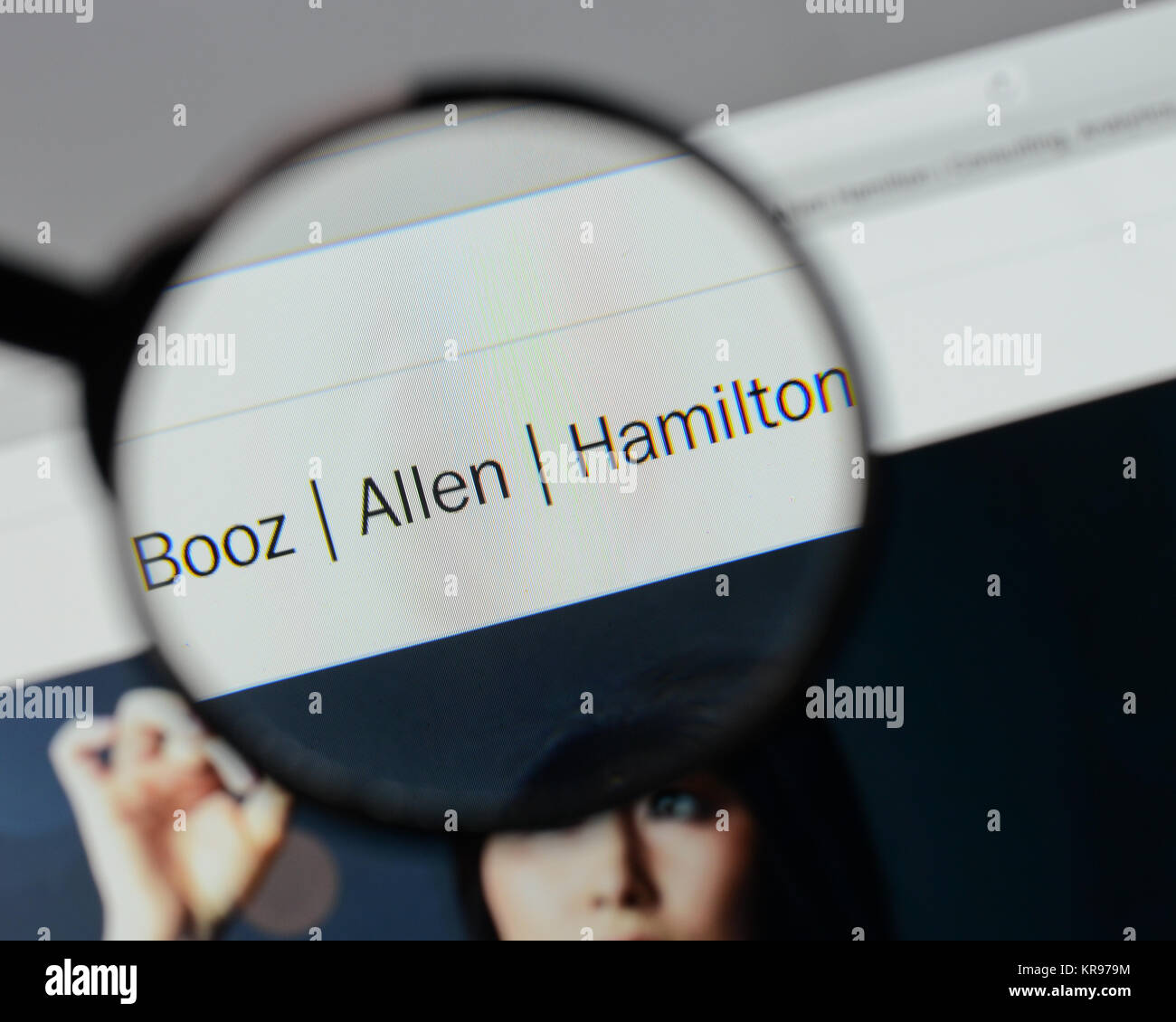 Milan, Italie - 10 août 2017 : Booz Allen Hamilton Holding logo sur la page d'accueil du site. Banque D'Images