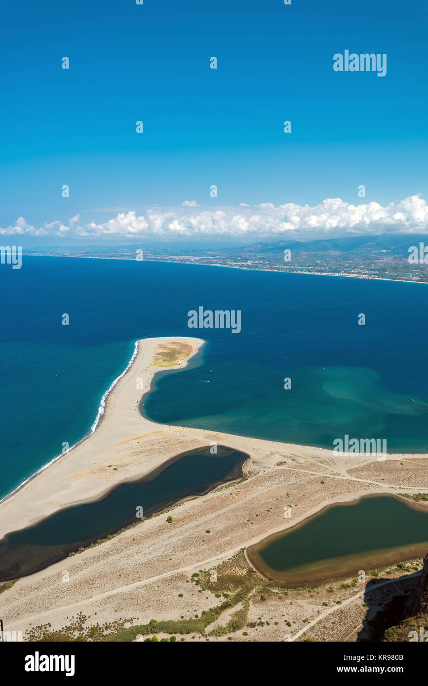 La plage de tindari sur la côte nord de la Sicile Banque D'Images