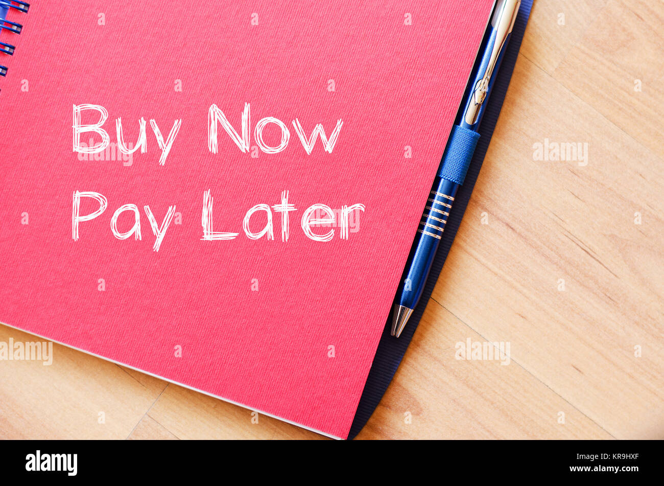 Achetez maintenant, payez plus tard sur le portable concept texte Banque D'Images