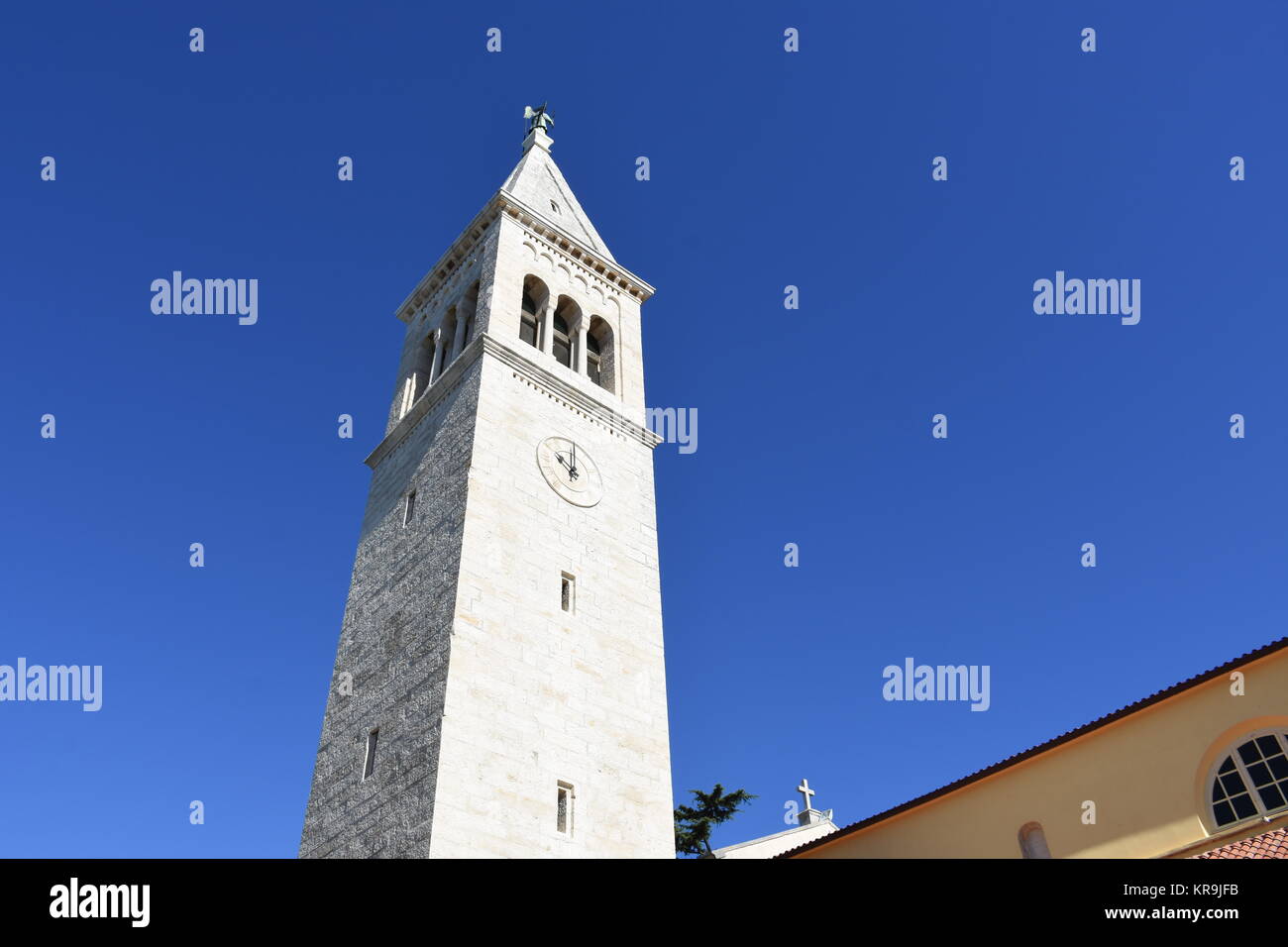 novigrad,ville,église,église de la sainte mère de dieu de carmel,tour d'église,campanile,clocher,monument Banque D'Images