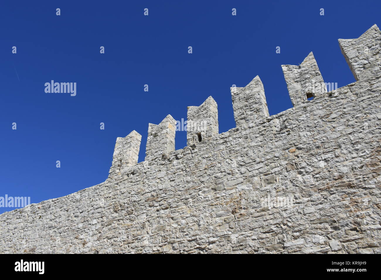 novigrad,ville,mur de ville,remparts,fortification,porte de ville,passage,mur Banque D'Images