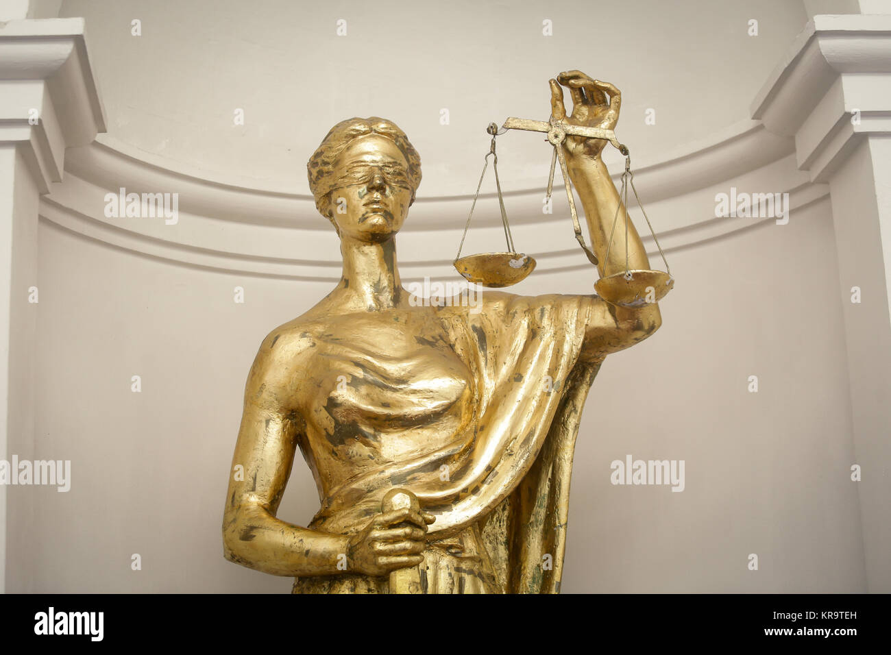Themis antique (dame) statue de la justice Banque D'Images