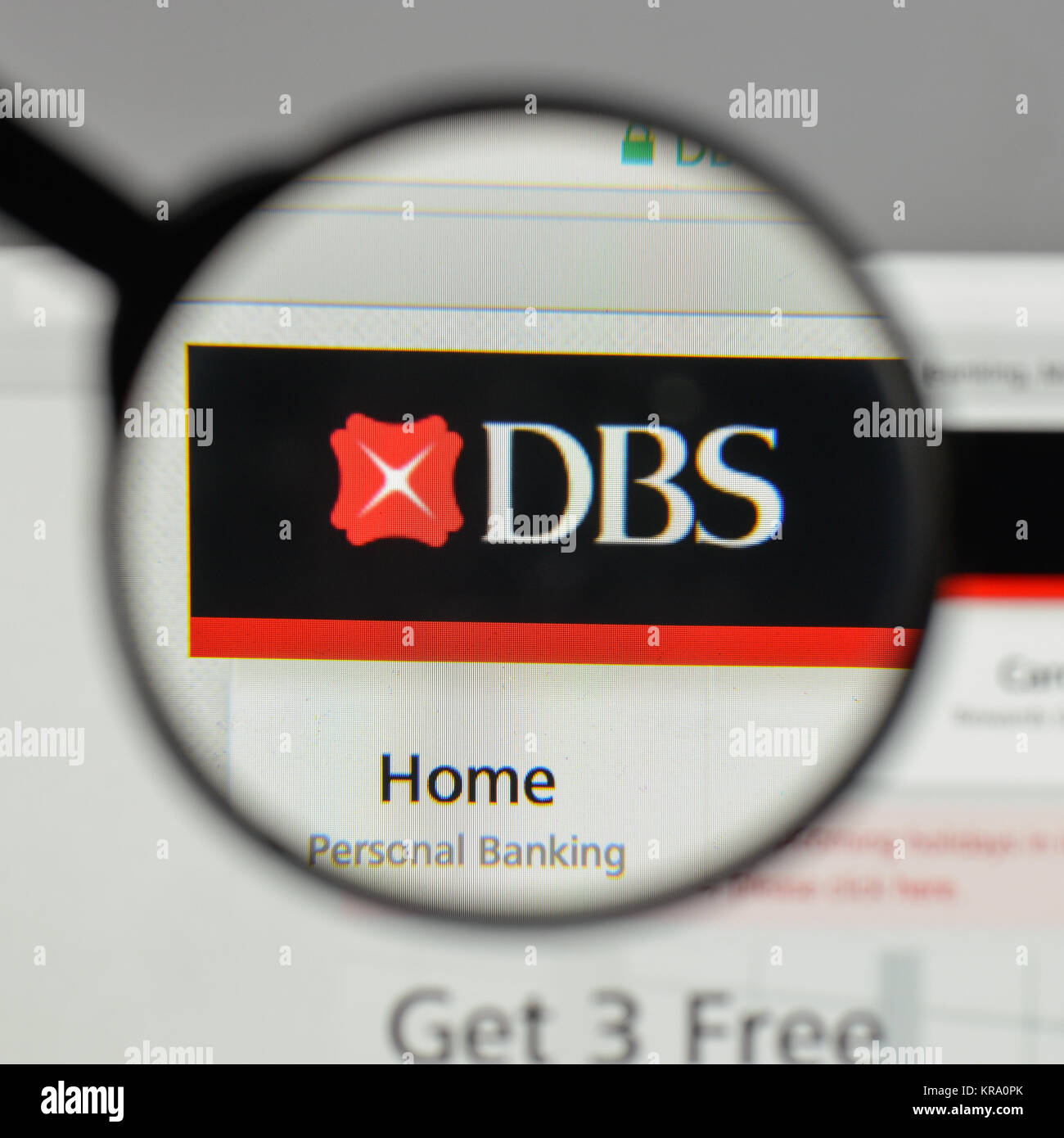 Milan, Italie - 10 août 2017 : DBS logo sur la page d'accueil du site. Banque D'Images