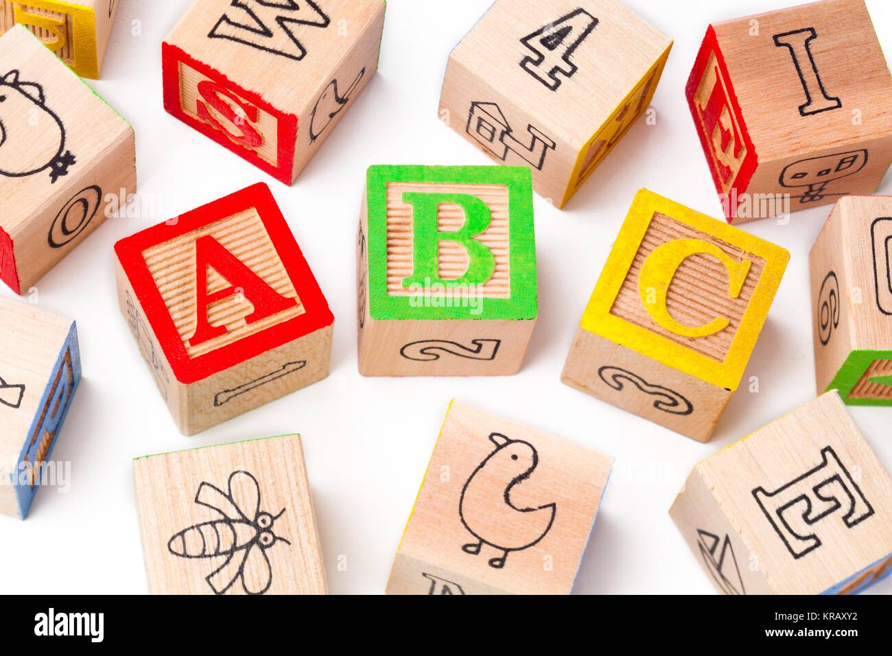 Blocs de construction des alphabets abc organisé à côté de l'autre Banque D'Images