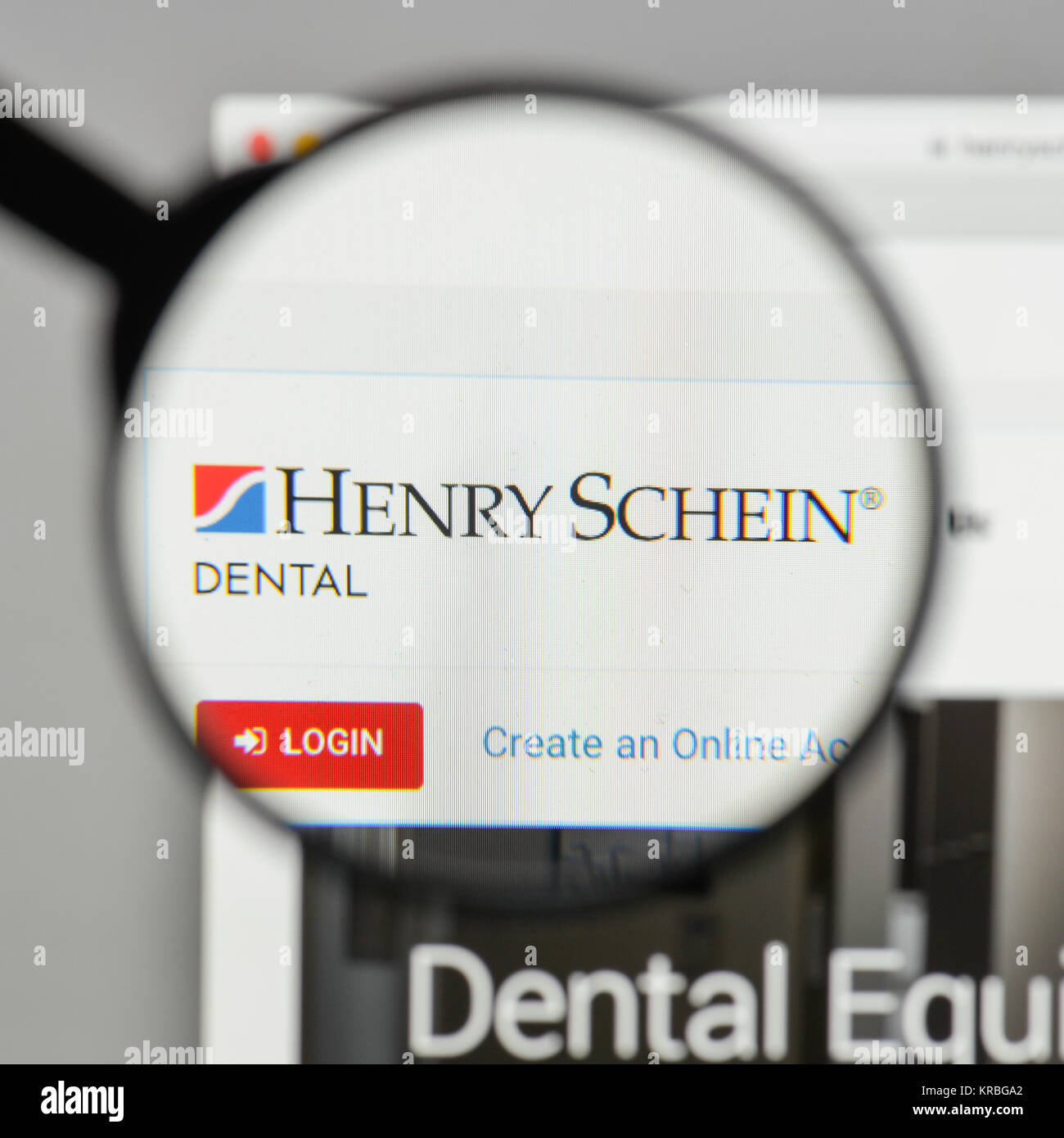 Milan, Italie - 10 août 2017 : Henry Schein logo sur la page d'accueil du site. Banque D'Images