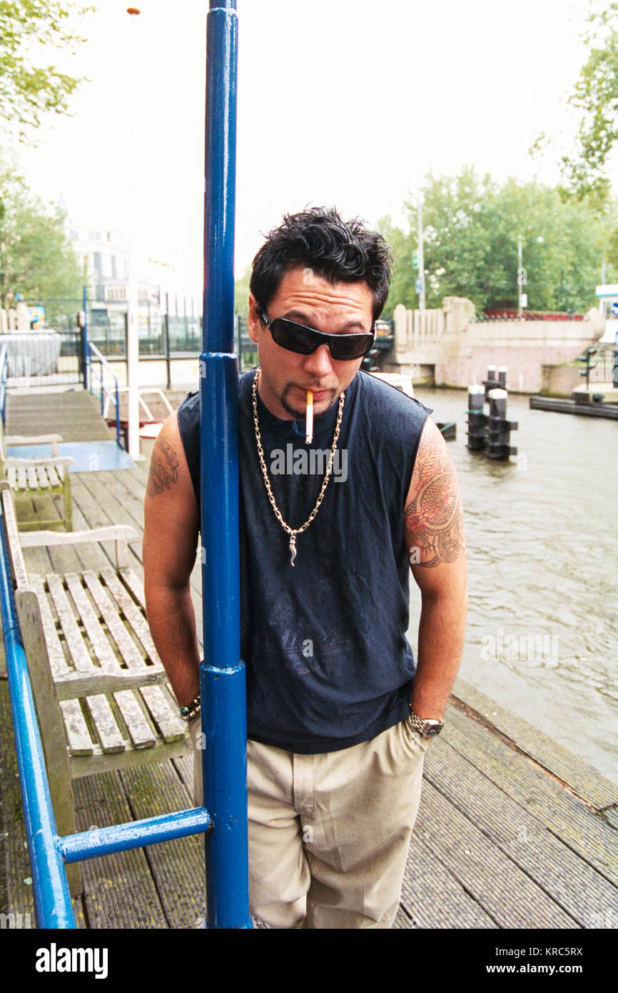 Portrait de Huey Morgan des Fun Lovin' Criminals, à Amsterdam, aux Pays-Bas. Juillet 2003. Banque D'Images