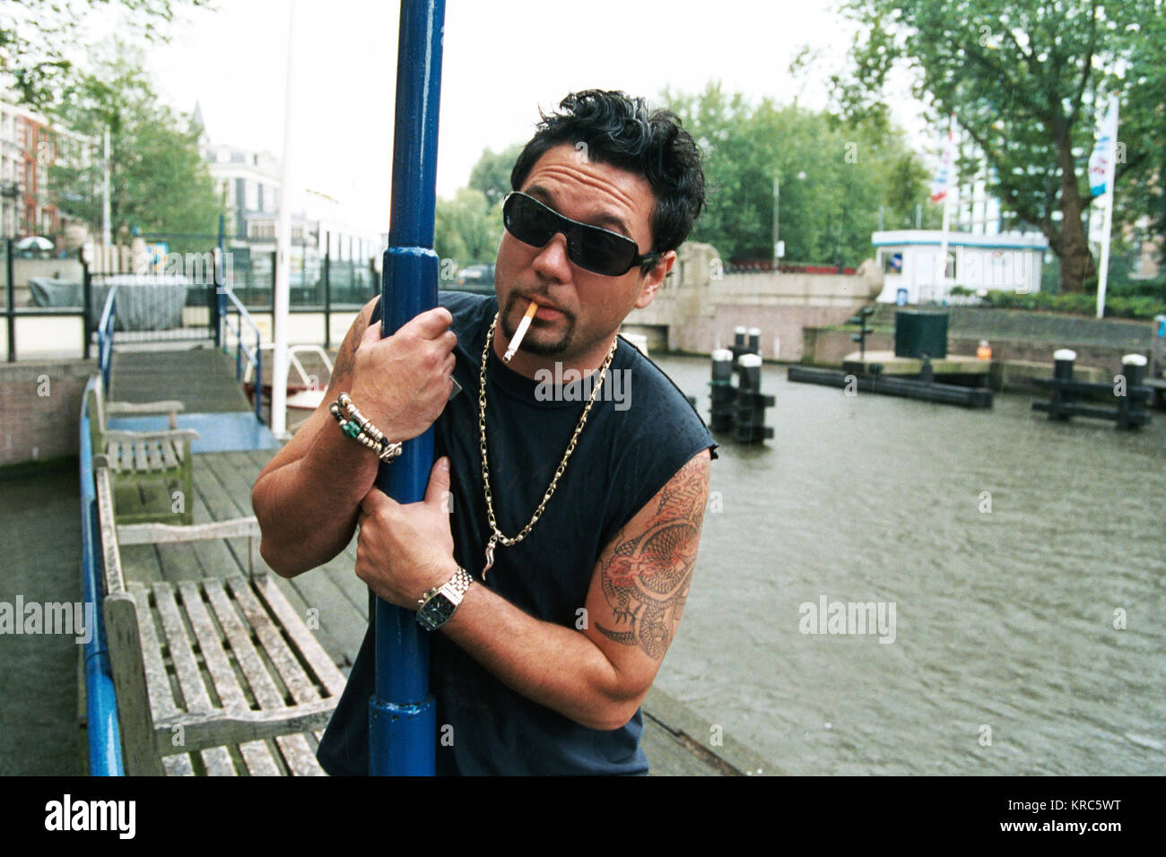 Portrait de Huey Morgan des Fun Lovin' Criminals, à Amsterdam, aux Pays-Bas. Juillet 2003. Banque D'Images