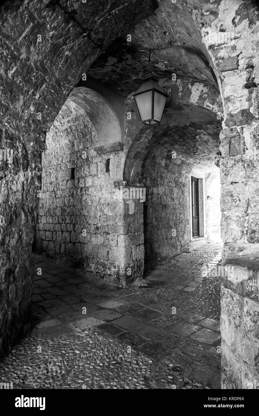 Rues en pierre et les passages de la vieille ville de Dubrovnik, Croatie Banque D'Images