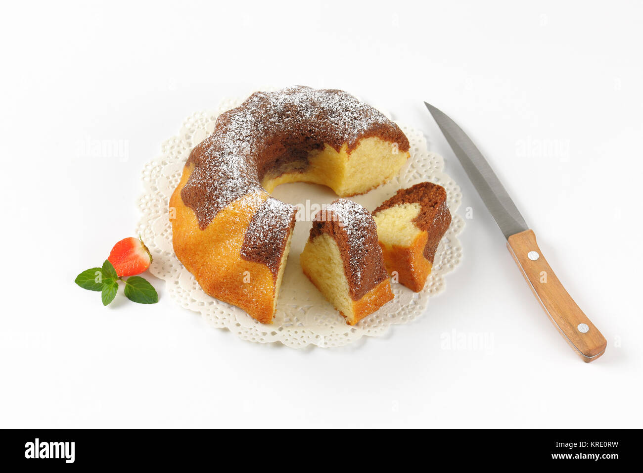 Gâteau bundt en tranches Banque D'Images