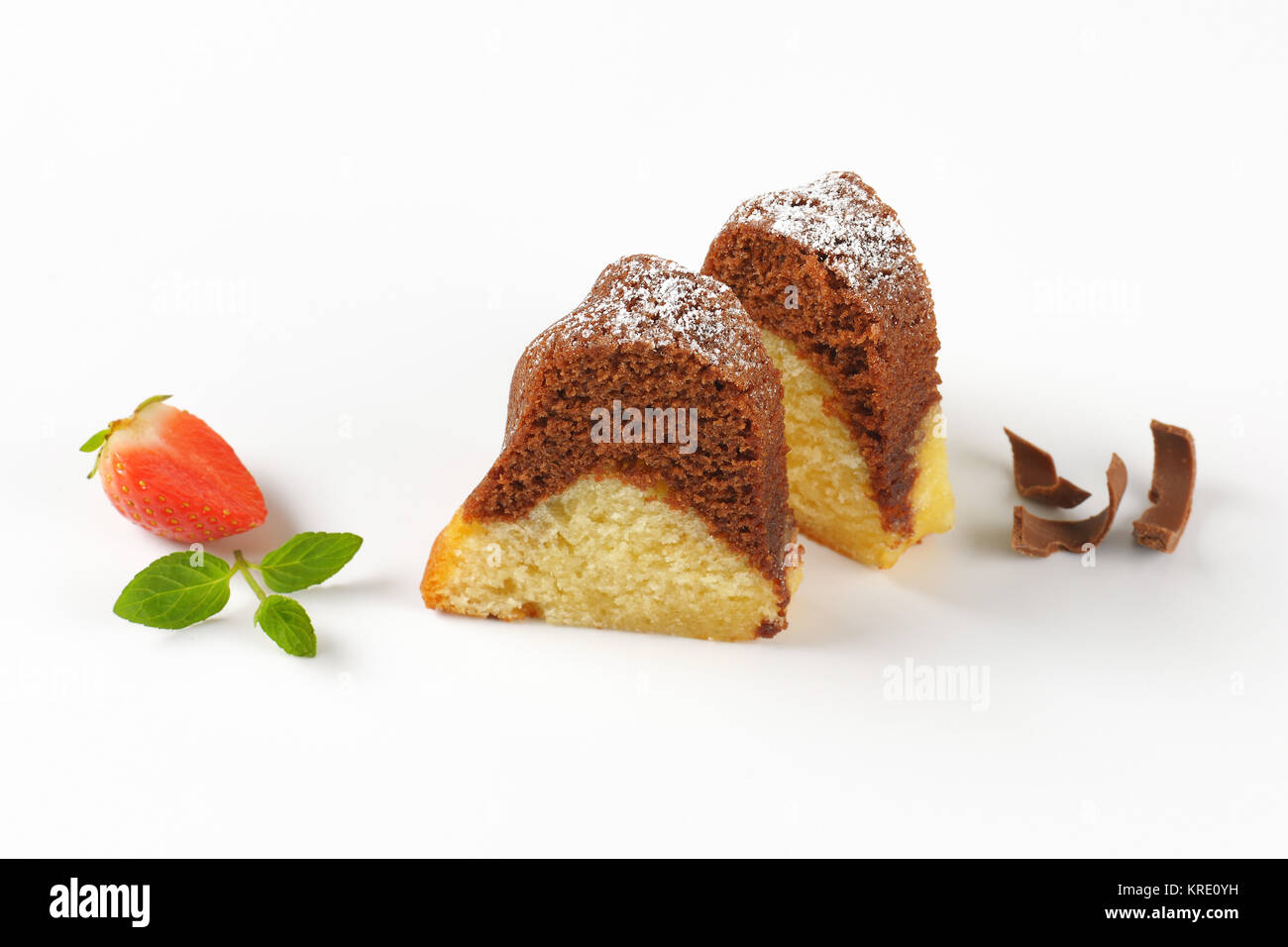 Tranches de gâteau bundt de marbre Banque D'Images