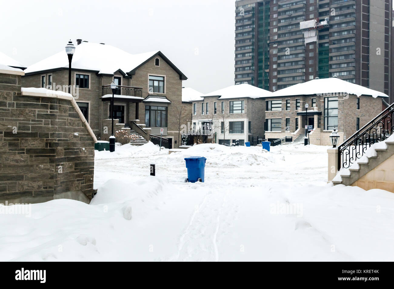 Chère maison dans la neige, Montréal, Canada Banque D'Images