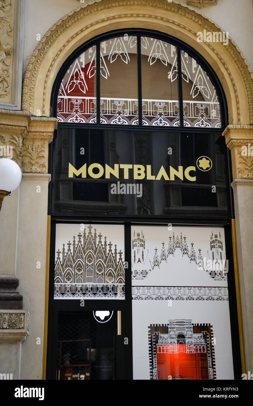 Milan, Italie - 24 septembre 2017 : Montblanc magasin à Milan. Fashion week shopping Montblanc Banque D'Images