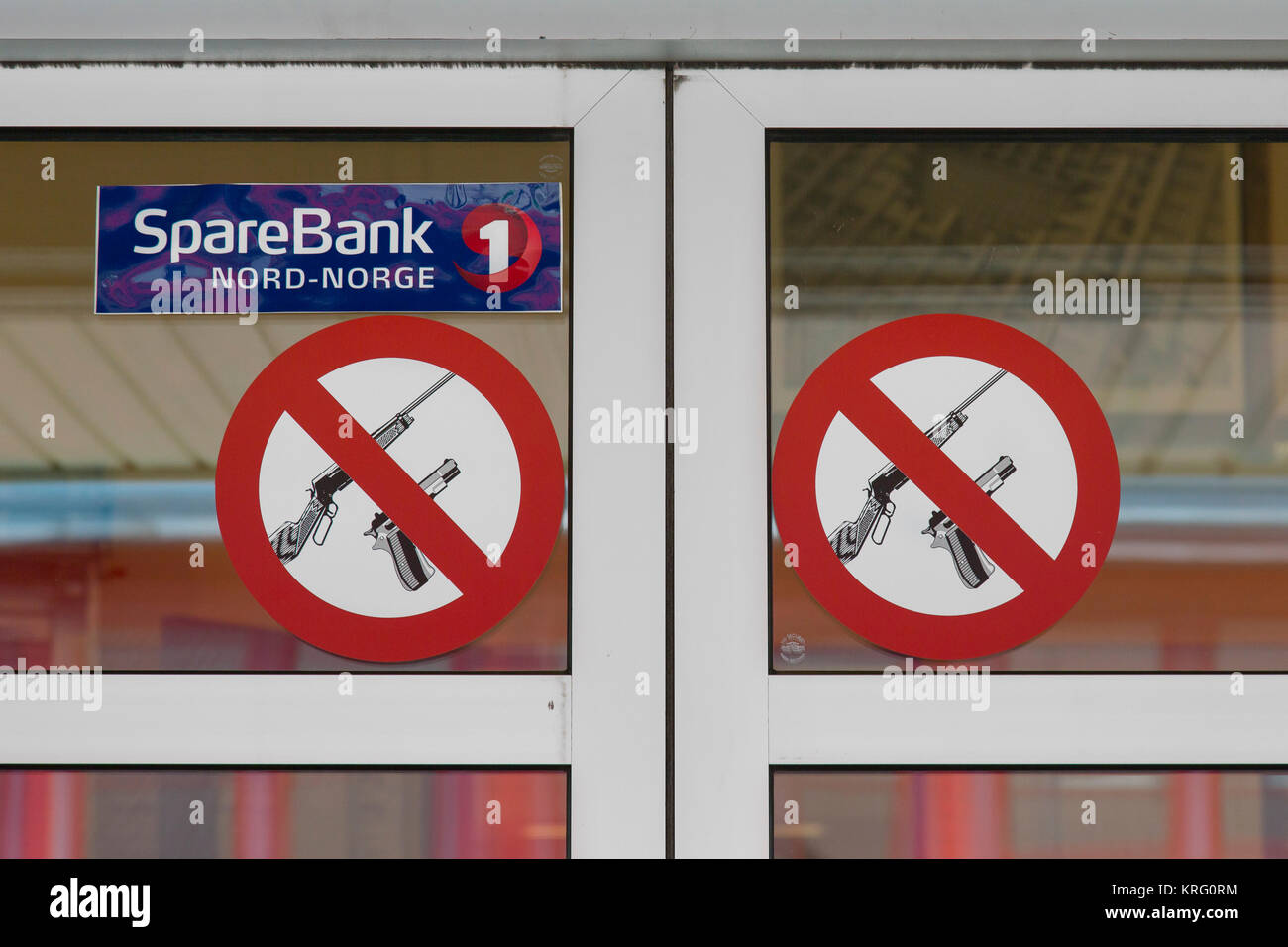 Interdiction des armes à feu en signe d'interdiction banque, Longyearbyen Svalbard, Norvège, Spitzberg / Banque D'Images