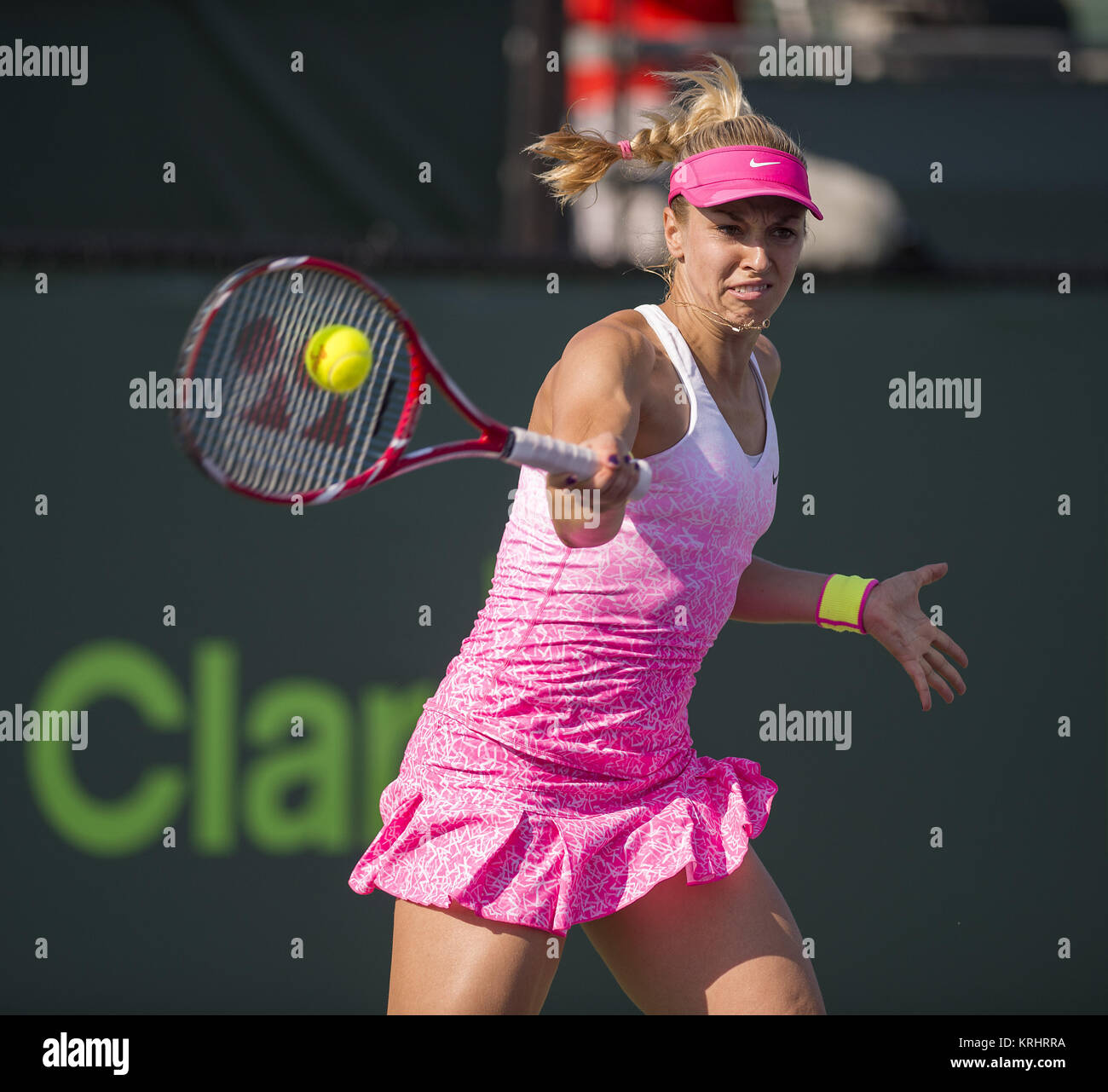 KEY BISCAYNE, Floride - 30 mars : Sabine Lisicki (GER) bat Sara Errani (ITA) à la Miami 2015 ouvrir le Centre de tennis à Crandon le 30 mars 2015 à Key Biscayne, en Floride. People : Sabine Lisicki Banque D'Images