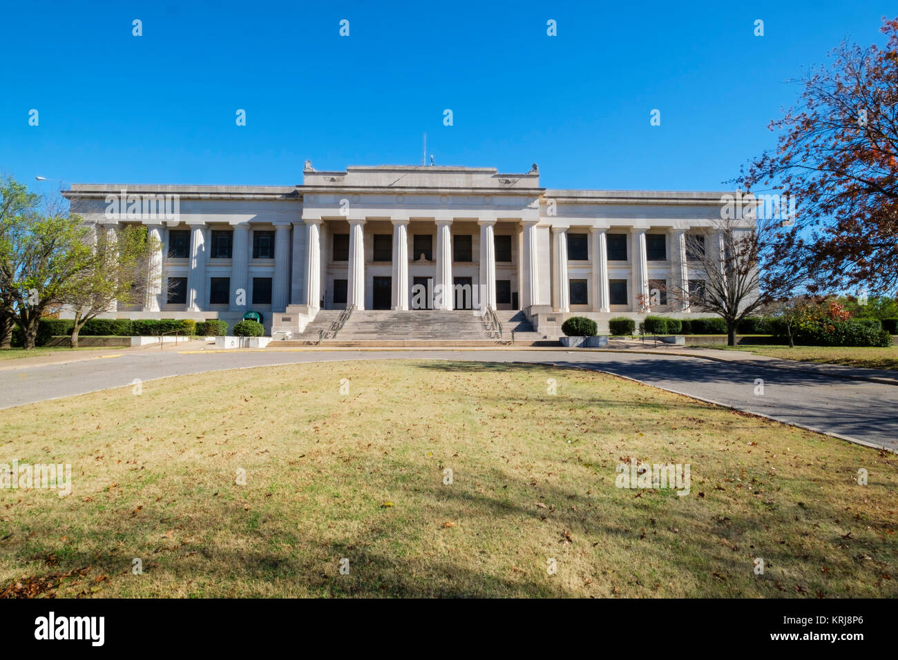 Le Rite écossais de la Franc-maçonnerie, temple architecture néo-classique avec des colonnes doriques en Guthrie, Oklahoma, USA. Banque D'Images