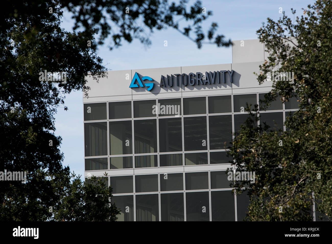 Un logo affiche à l'extérieur du siège de l'AutoGravity à Irvine, Californie, le 9 décembre 2017. Banque D'Images