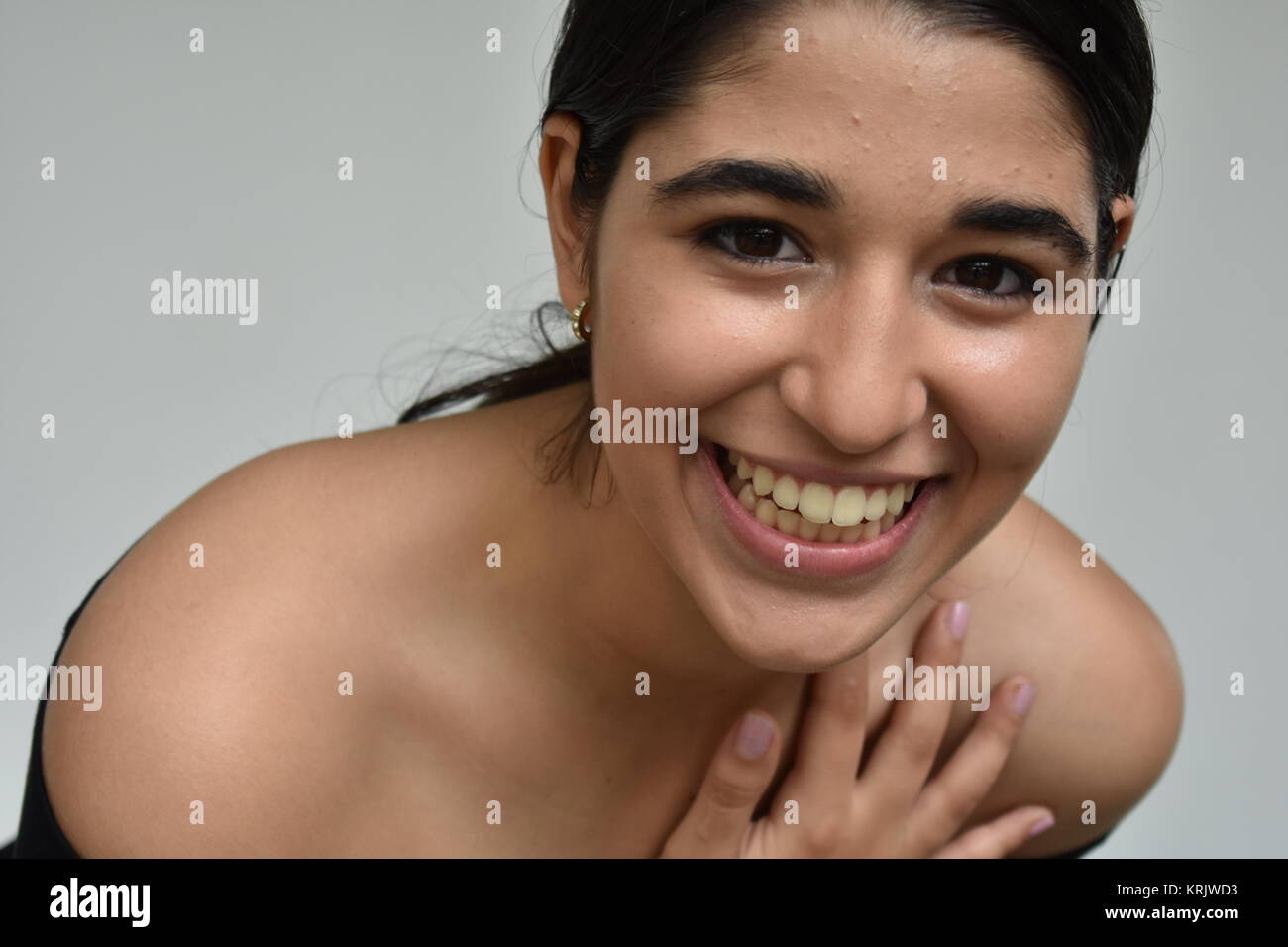 Hispanic Girl Smiling Banque D'Images