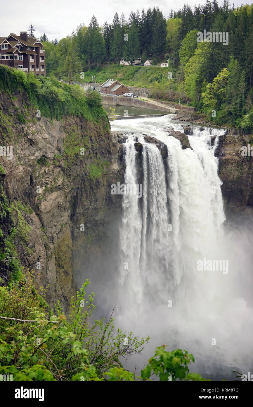 Snoqualmie Falls la centrale de la rivière Cascade de Washington Banque D'Images