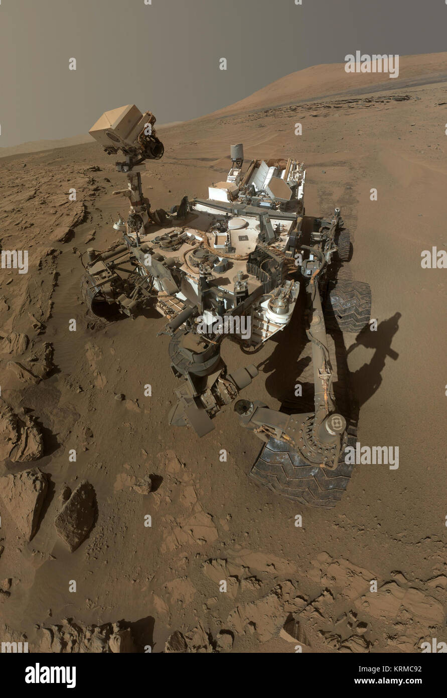 PIA18390-MarsCuriosityRover-SelfPortraitAtWindjana-20140512 Banque D'Images