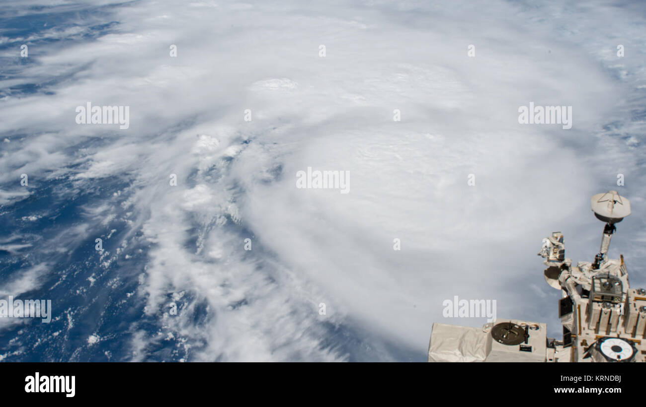 ISS-51 Cyclone Donna (2) Banque D'Images