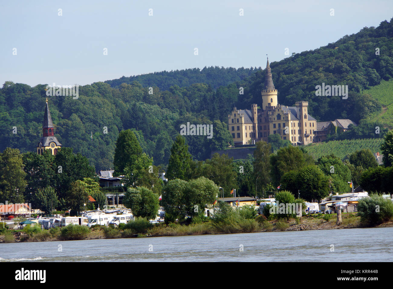 Blick von Bad Breisig über den Rhein auf Bad Hönningen und Schloss Arenfels, Rheinland-Pfalz, Deutschland Banque D'Images