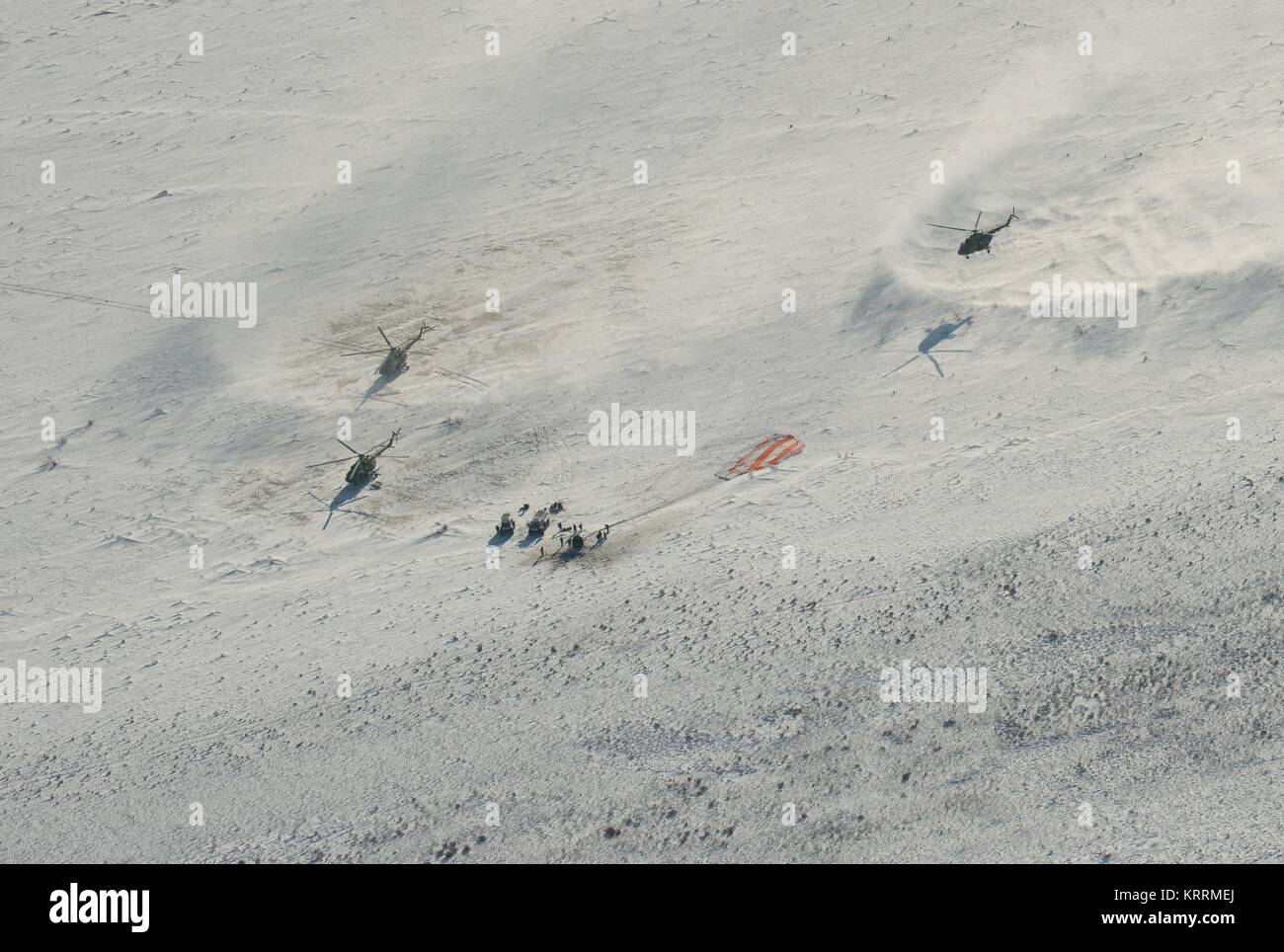 La Station spatiale internationale de la NASA 53 Expédition Soyu MS-05 terres d'engins spatiaux dans le sable, le 14 décembre 2017 à Zhezkazgan, au Kazakhstan. Banque D'Images