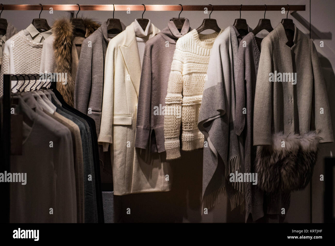 Vêtements Femme - collection automne hiver Banque D'Images