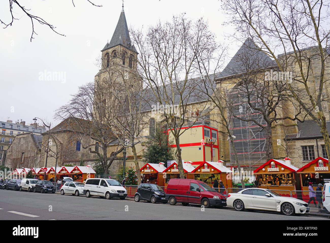 Iew de l'Abbaye Saint-Germain-des-Prés, l'abbaye romane d'une église bénédictine médiévale situé sur la Rive Gauche à Paris Banque D'Images