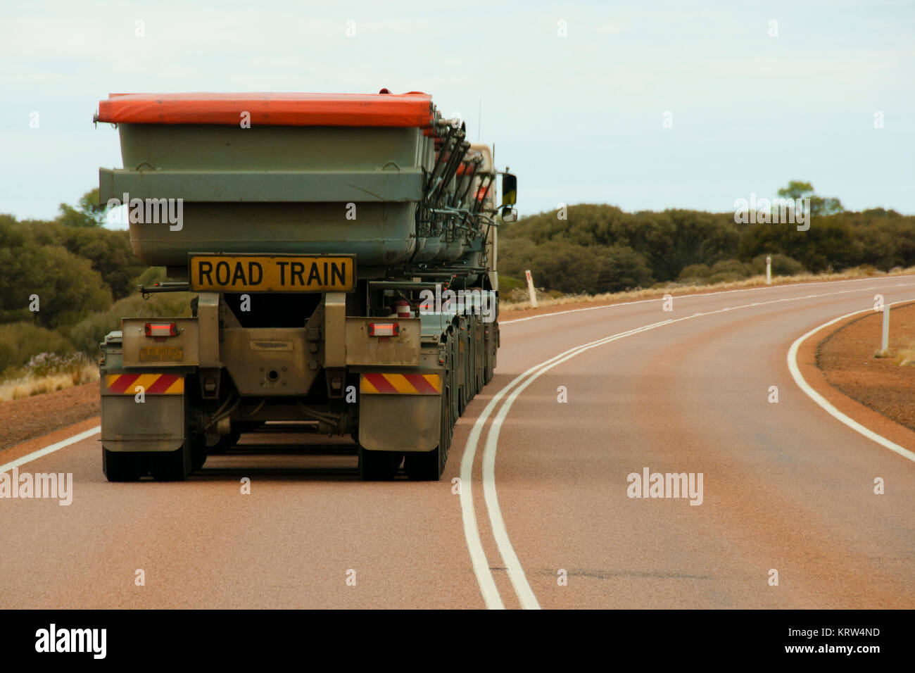 Roadtrain Australia Outback Truck Banque d'image et photos - Alamy