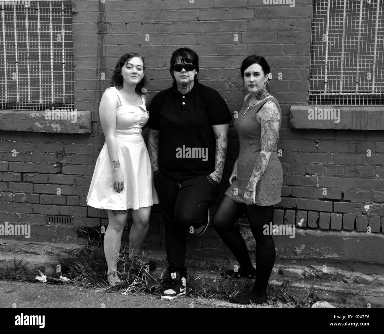 Femme TRANSGENRE ET GIRL FRIENDS Banque D'Images