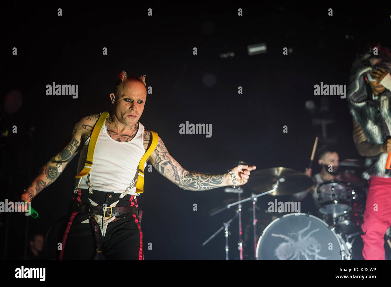 Londres, Royaume-Uni. Dec 21, 2017. Keith Flint de Prodigy en live sur scène à l'O2 Brixton Academy de Londres. Date de la photo : le jeudi 21 décembre, 2017. Credit : Roger Garfield/Alamy Live News Banque D'Images