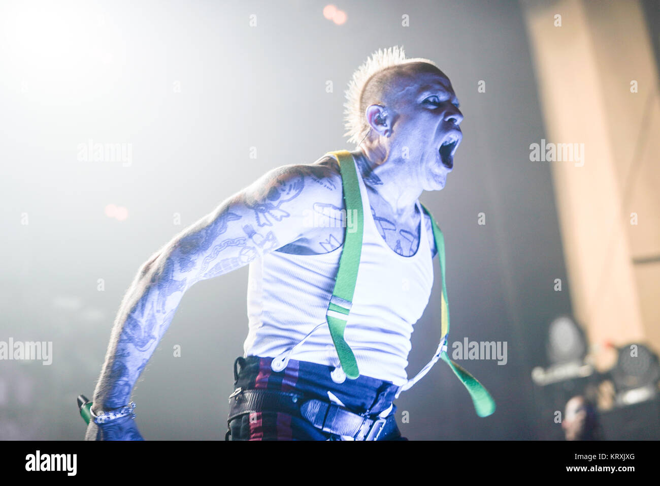 Londres, Royaume-Uni. Dec 21, 2017. Keith Flint de Prodigy en live sur scène à l'O2 Brixton Academy de Londres. Date de la photo : le jeudi 21 décembre, 2017. Credit : Roger Garfield/Alamy Live News Banque D'Images