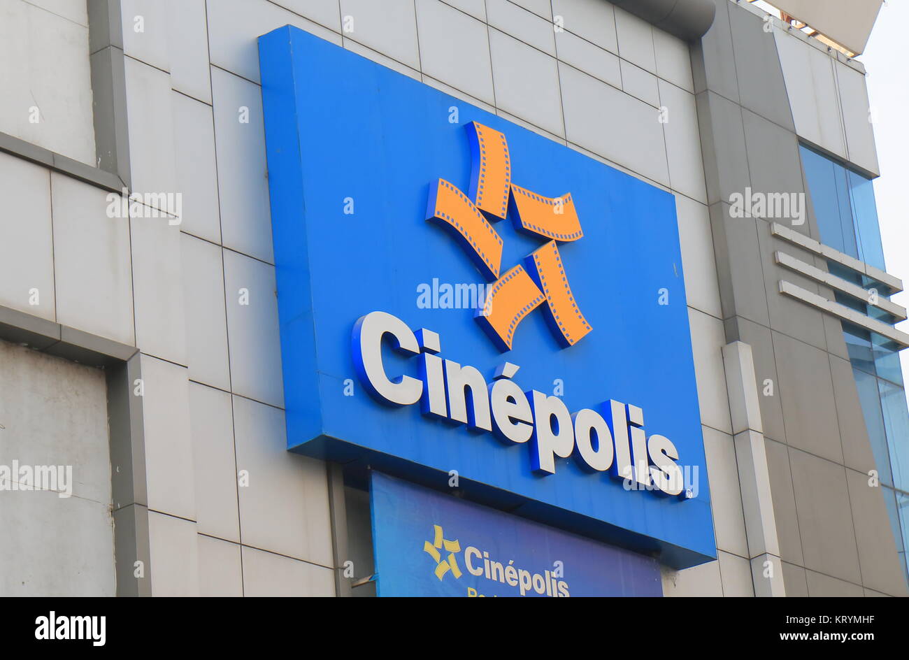 Chinepolos cinema à New Delhi en Inde. Chinepolis est une chaîne de cinéma du Mexique et la plus grande chaîne d'Amérique latine et la quatrième plus grande Banque D'Images