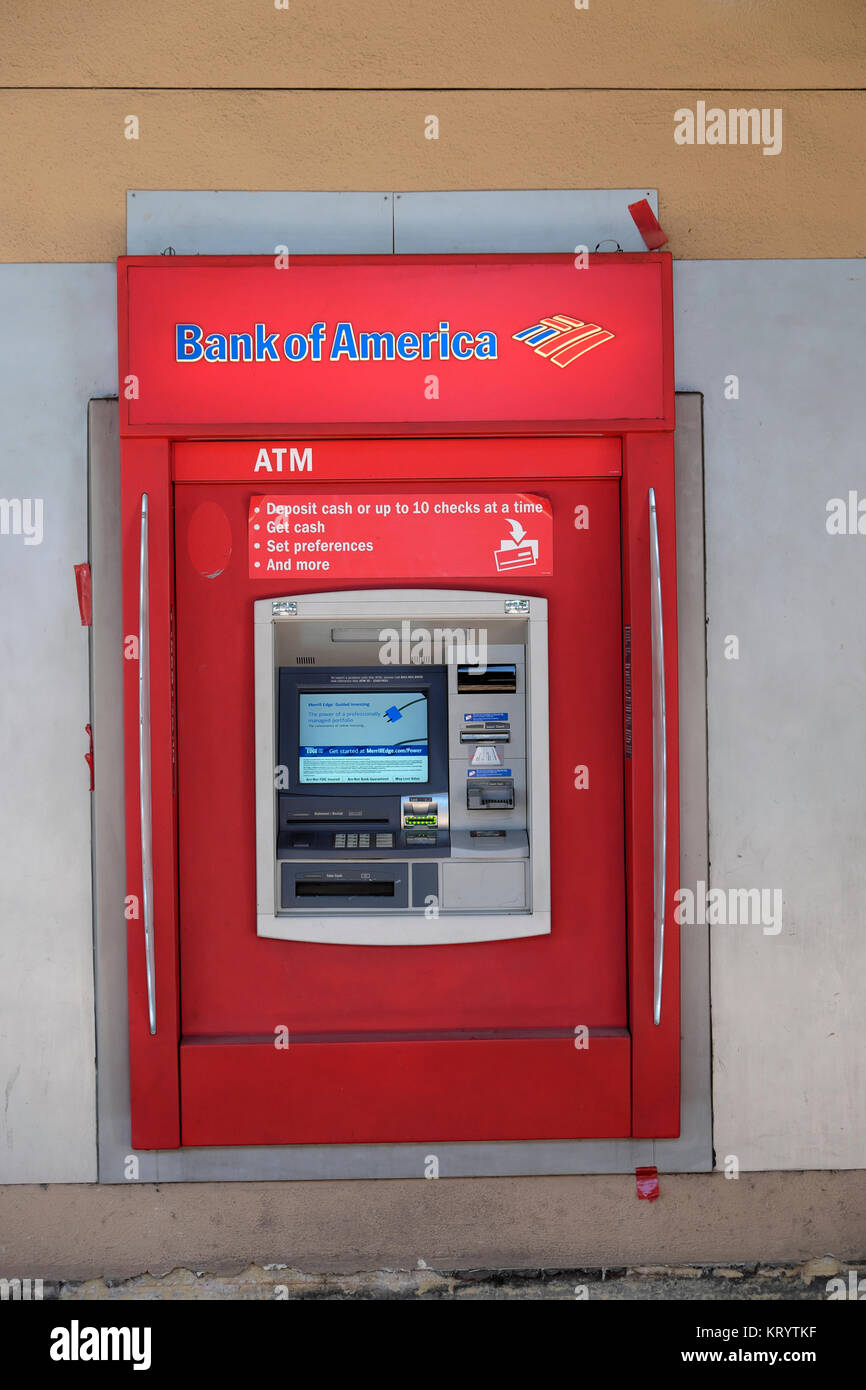 Bank of america atm machine Banque de photographies et d'images à haute  résolution - Alamy