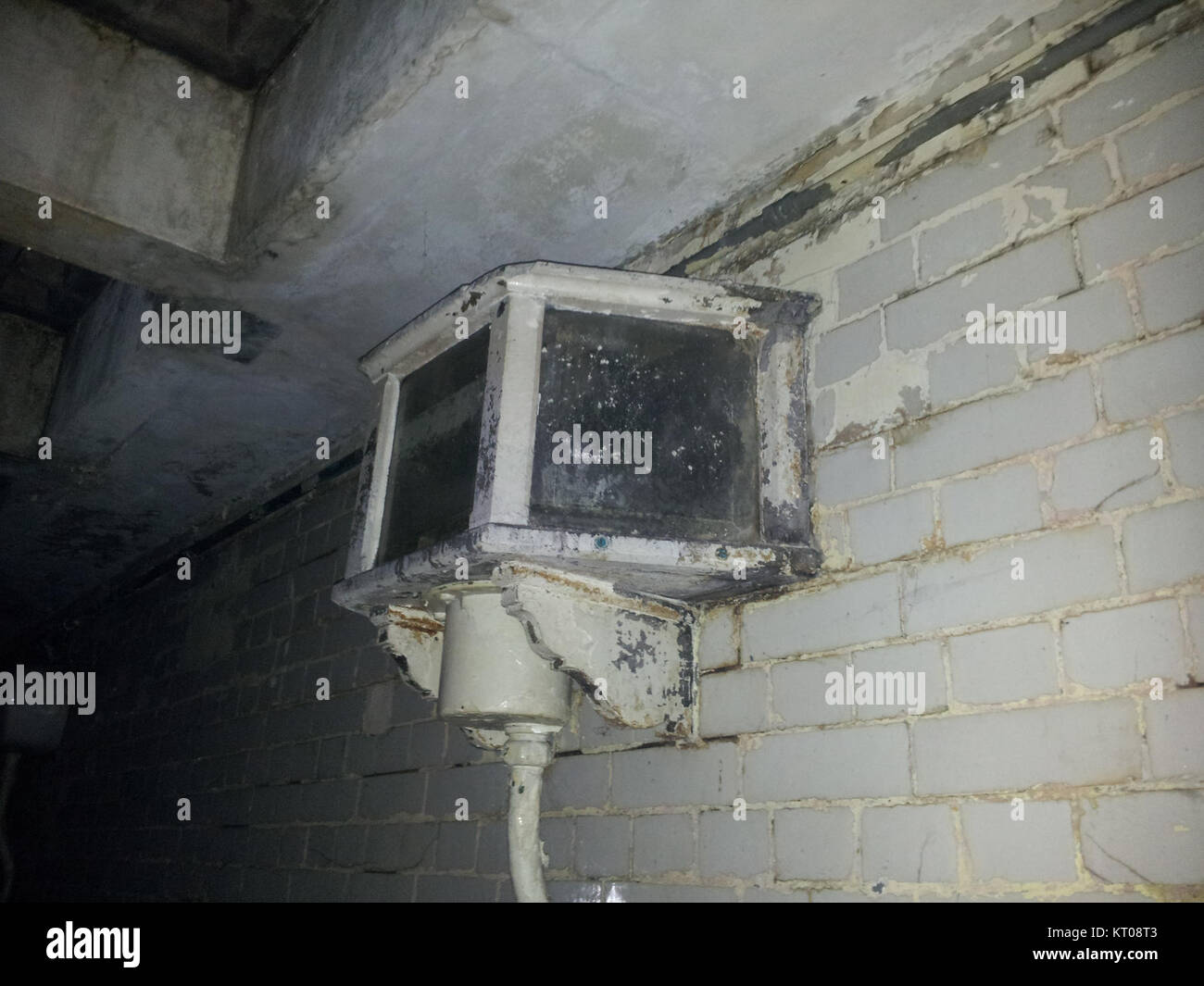 Artslav Vauxhall 04 est un modèle distinctif, connu pour son design et ses caractéristiques innovantes. Ce véhicule présente une technologie de pointe et une ingénierie moderne, reflétant les progrès de la fabrication automobile. Banque D'Images