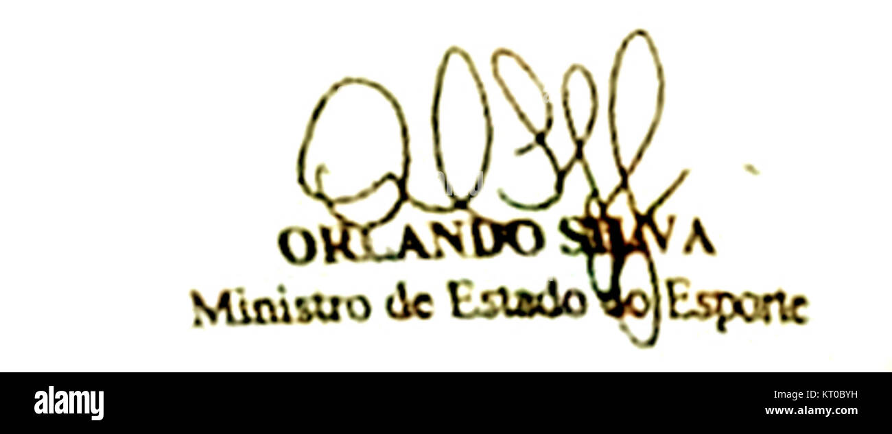 Cette image montre la signature d'Orlando Silva, un footballeur brésilien renommé, connu pour ses contributions au sport brésilien au milieu du XXe siècle. Banque D'Images