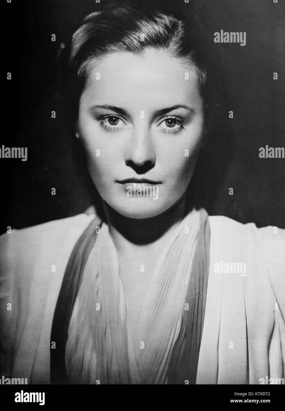 Barbara Stanwyck, Photoplay - Juin 1938 Banque D'Images