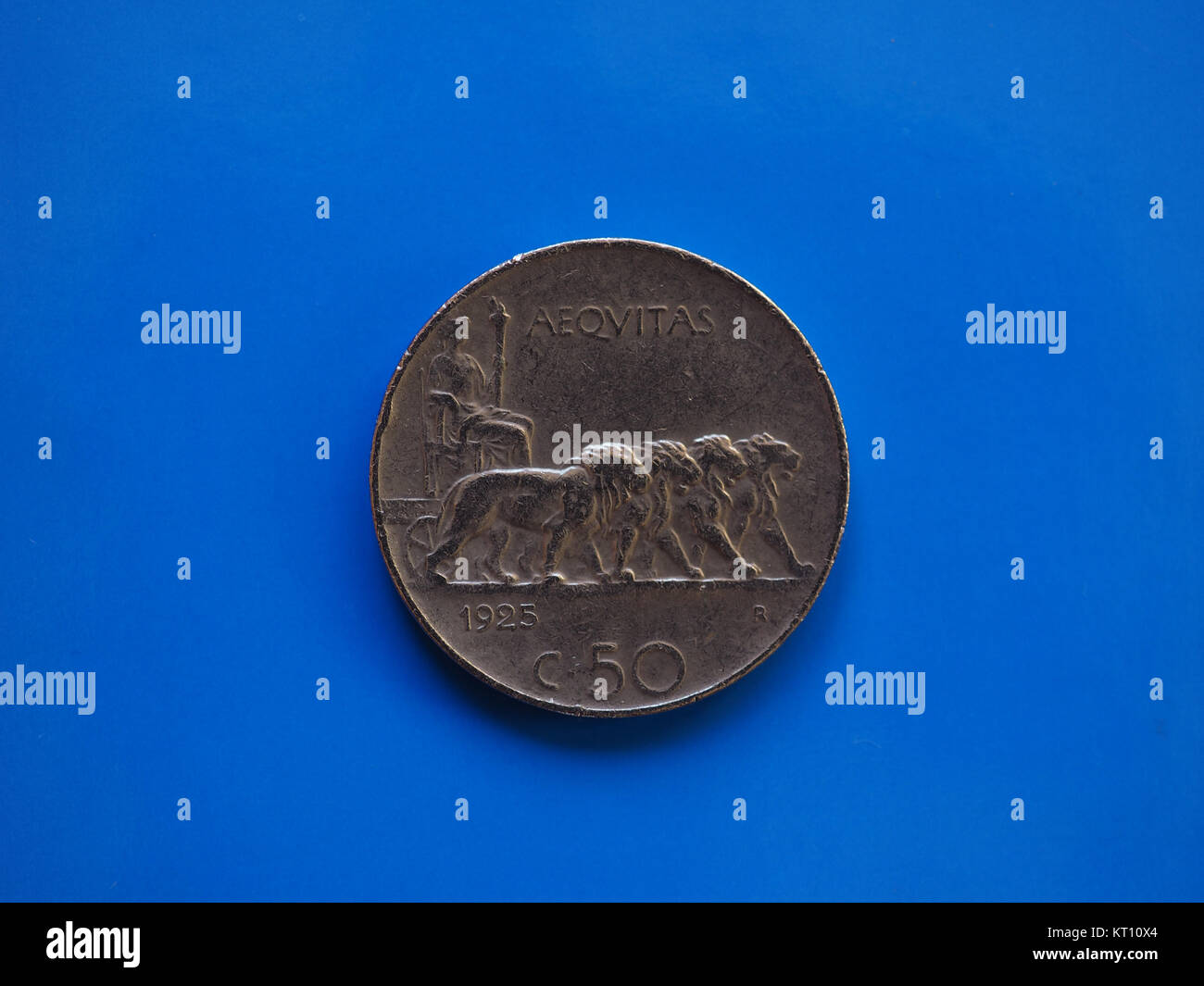 50 cents pièce, Royaume d'Italie sur blue Banque D'Images