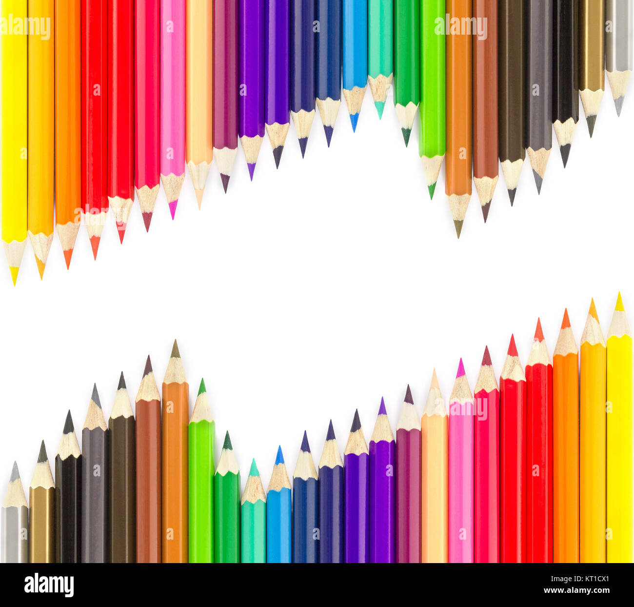 Ensembles de crayons de couleur dans les lignes Banque D'Images